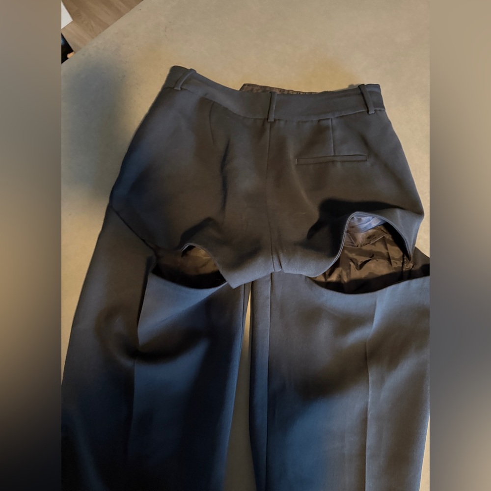 Area pants - Picture 9 of 10